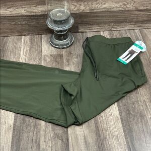 Mondetta Forest Green Joggers
